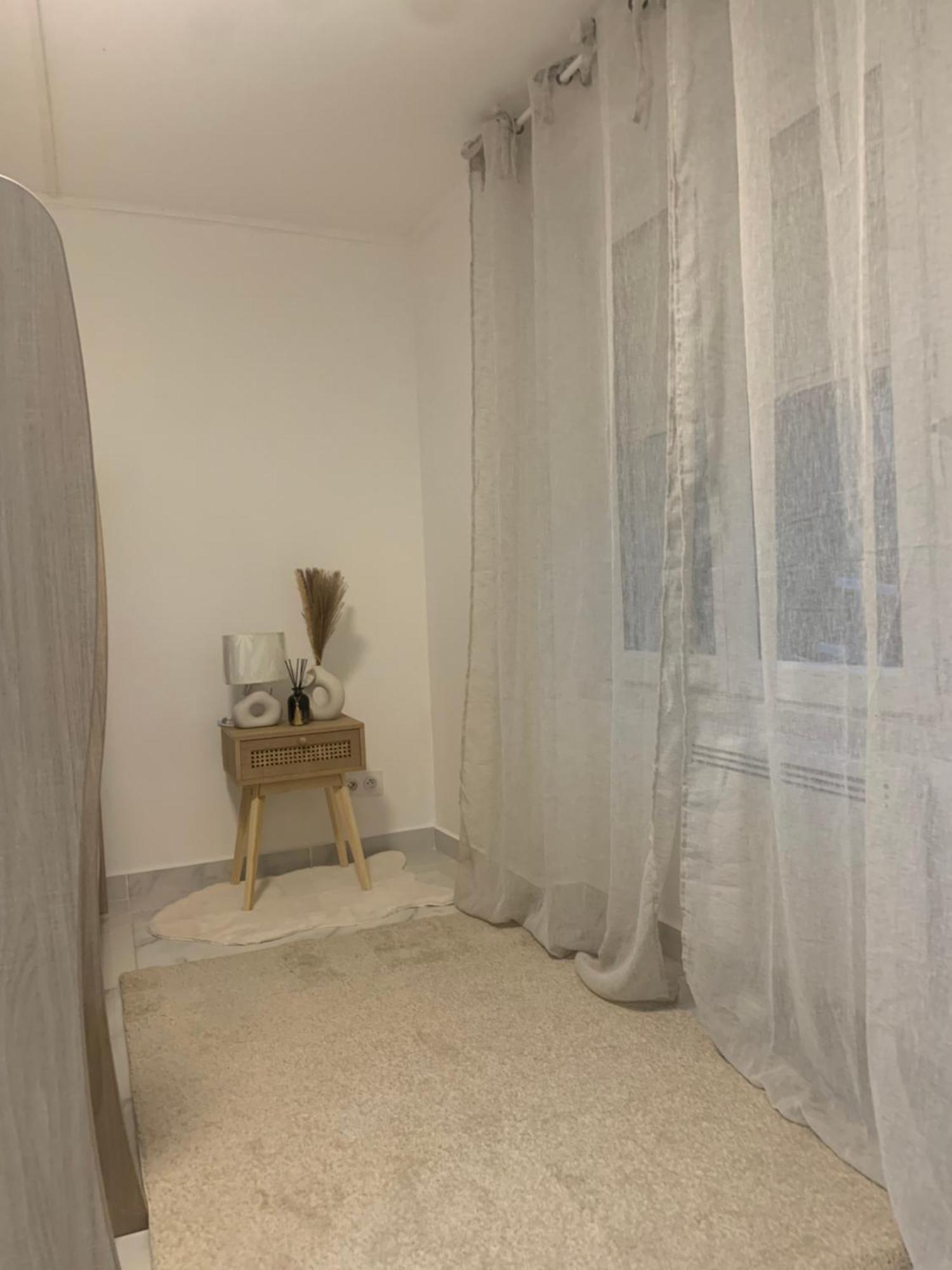 Flat * Saint-Martin-de-Valgalgues